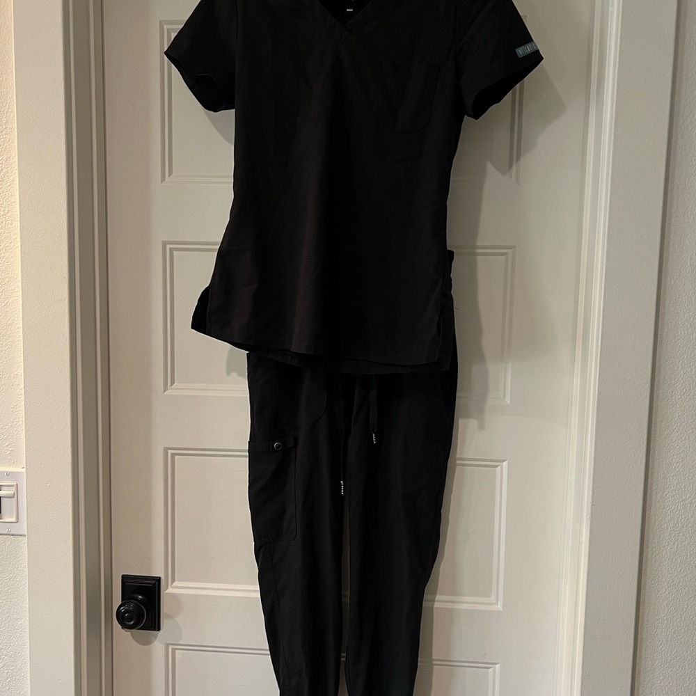 Med Couture Black Scrub Set